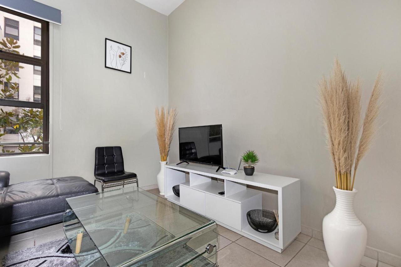 Urban Oasis Apartments At The Bolton Johannesbourg Extérieur photo